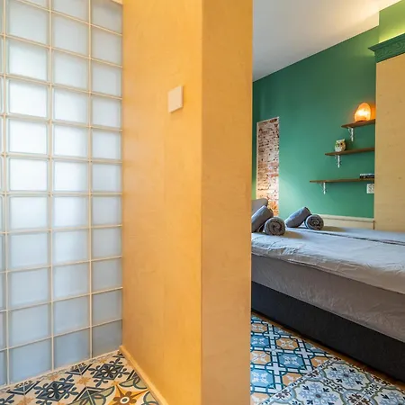 Bijou - 1 Bedroom Apartment