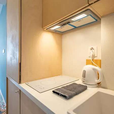 Bijou - 1 Bedroom *